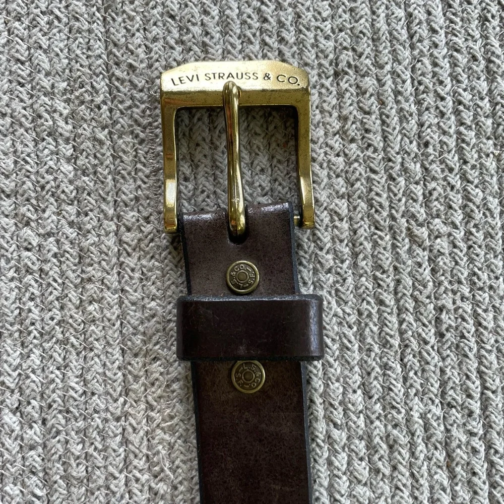Vintage Levi’s Brown Leather Belt with Brass Buckle Size 36 Waist